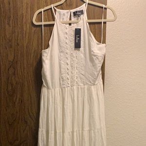 White Lulus maxi dress